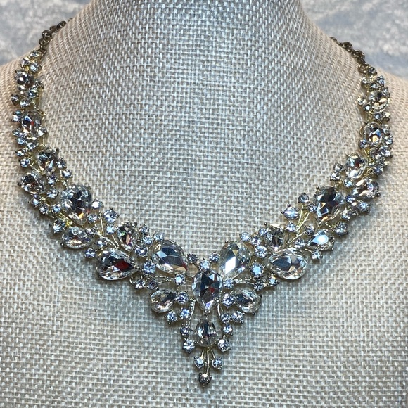 Vintage Rhinestone Bib Necklace Silver Tone 16-18” Multiple Shapes & Size stones - Picture 1 of 17